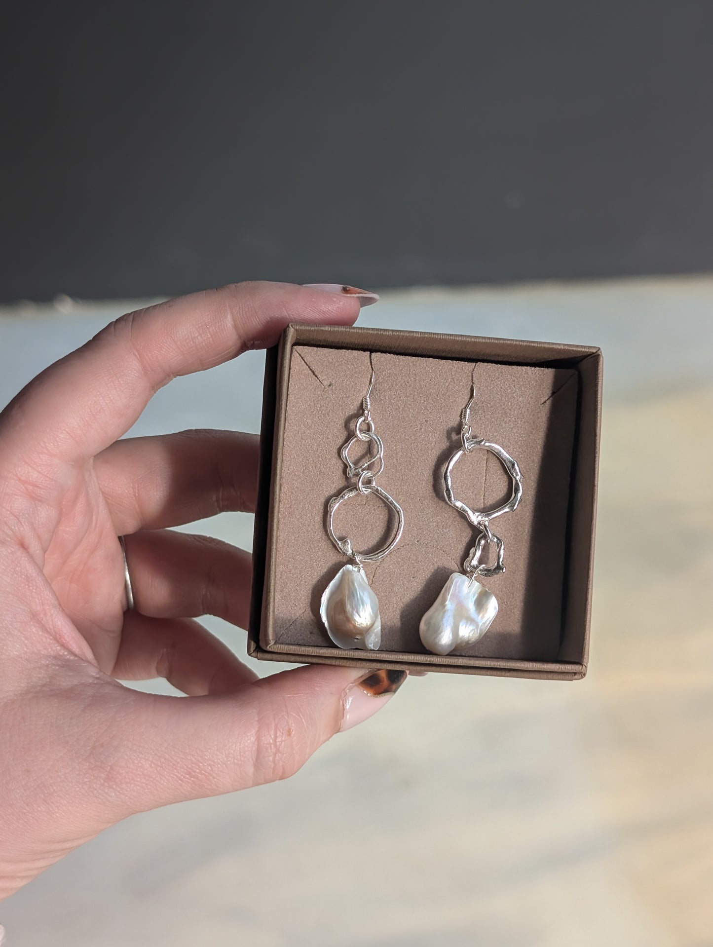 Molten abstract pearly girls