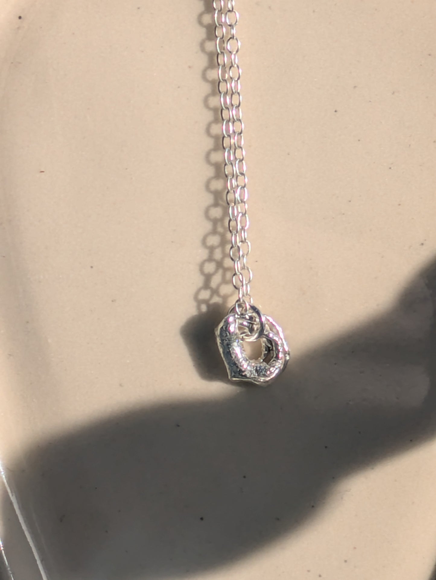 Dainty molten oyster necklace