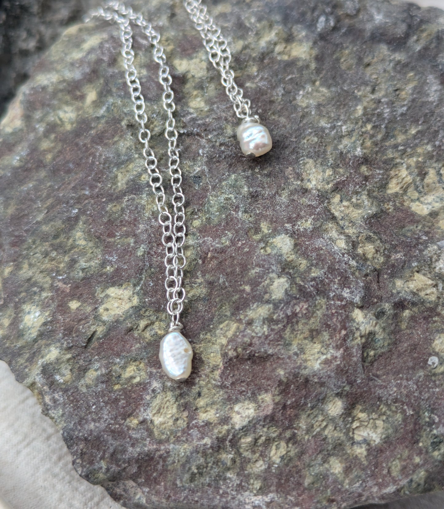 Freshwater pearl dainty necklace