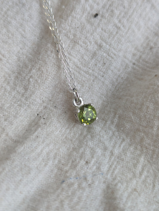 Dainty Peridot Necklace