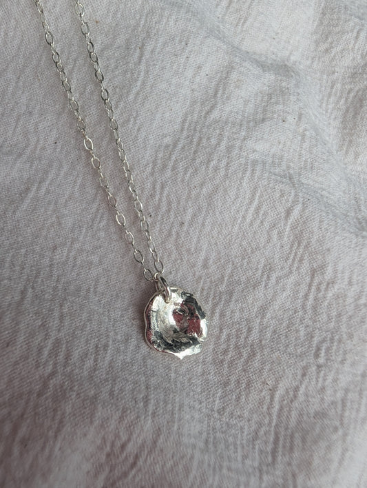 Molten splash necklace