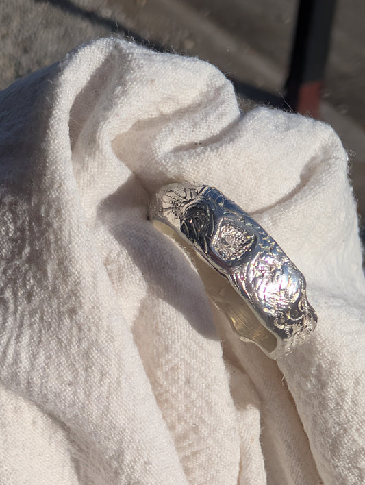Contour ring 1