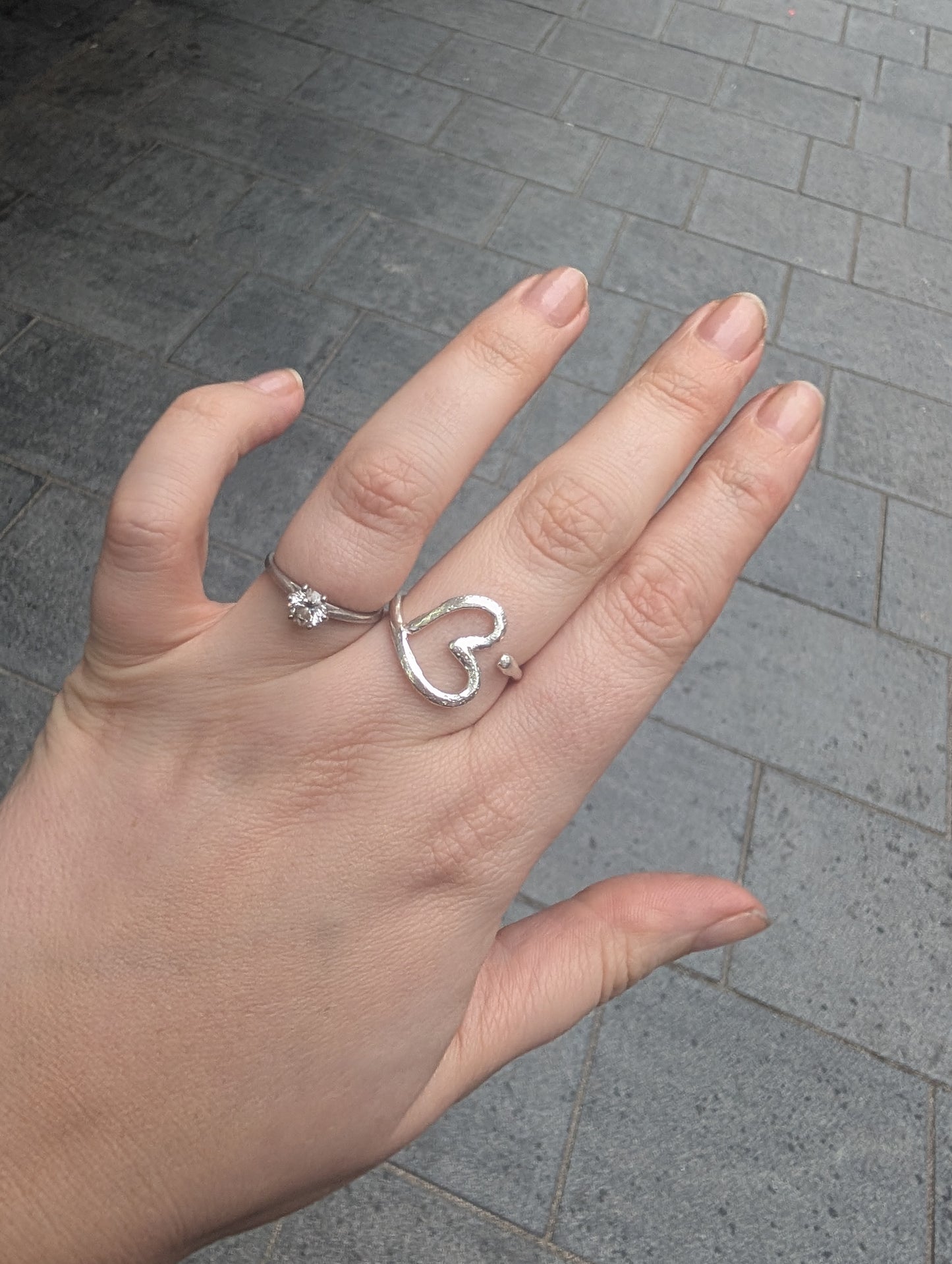 Cariad adjustable rings
