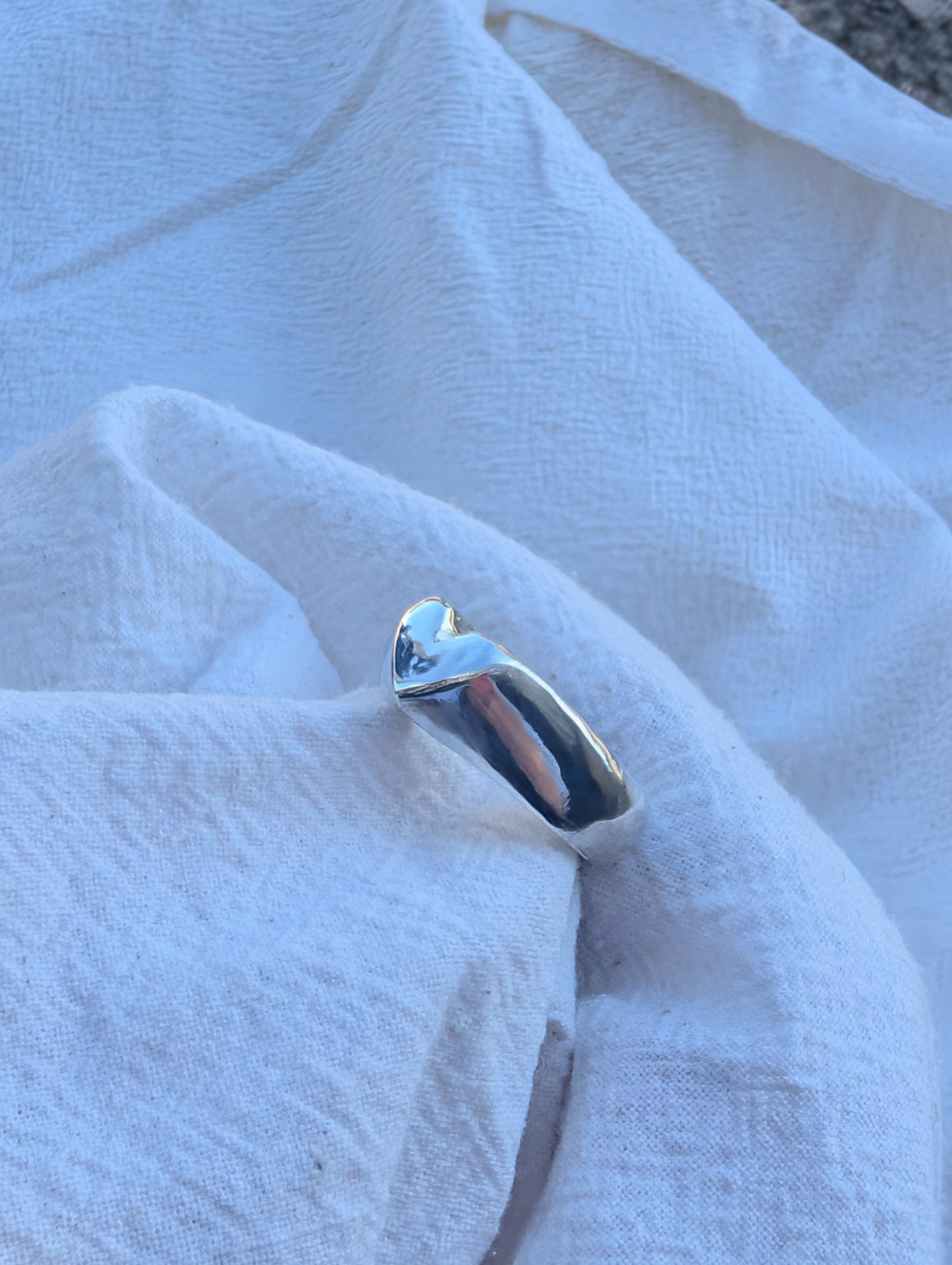 Heart shaped signet
