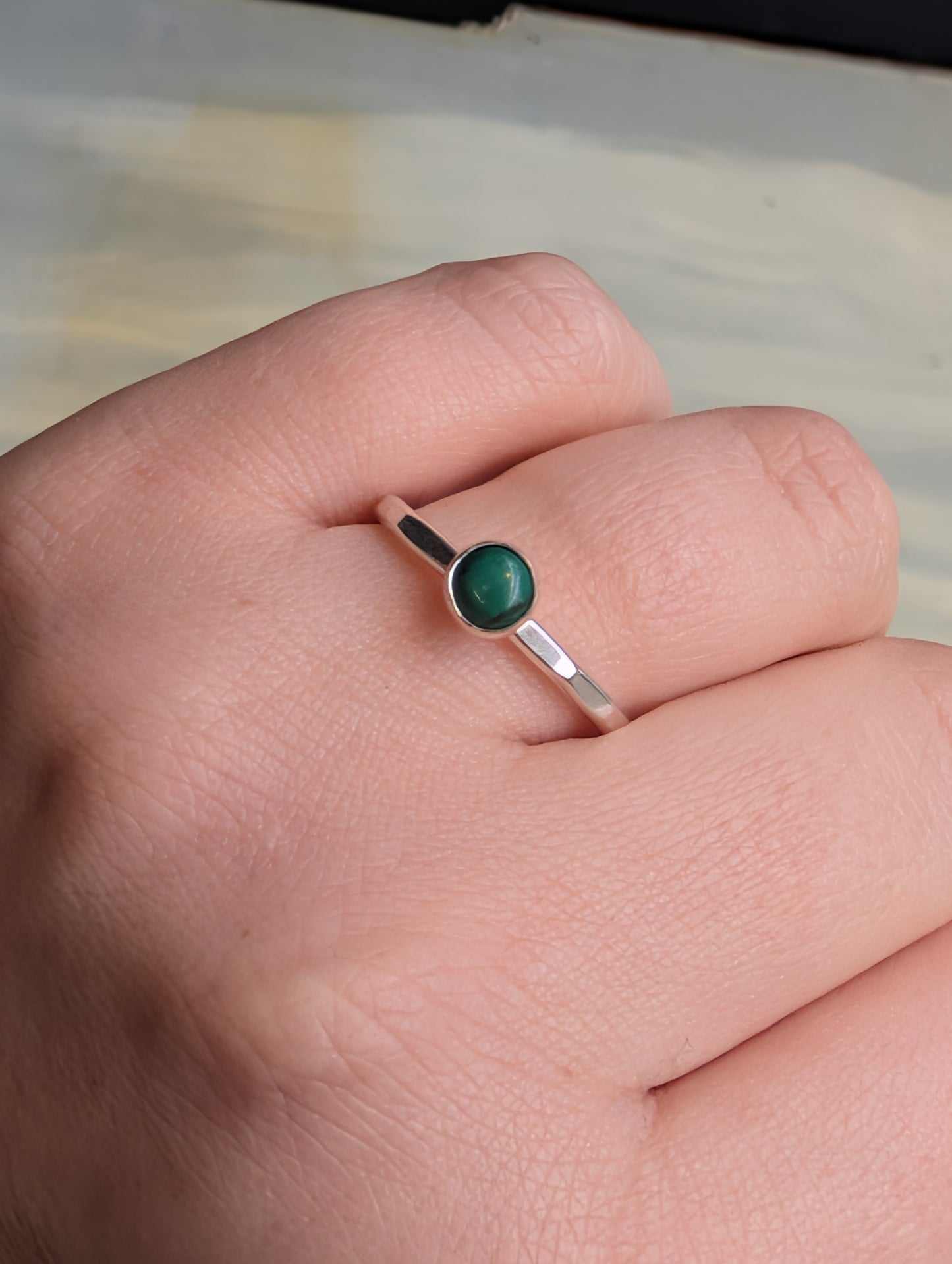 Faceted malachite ring - silver