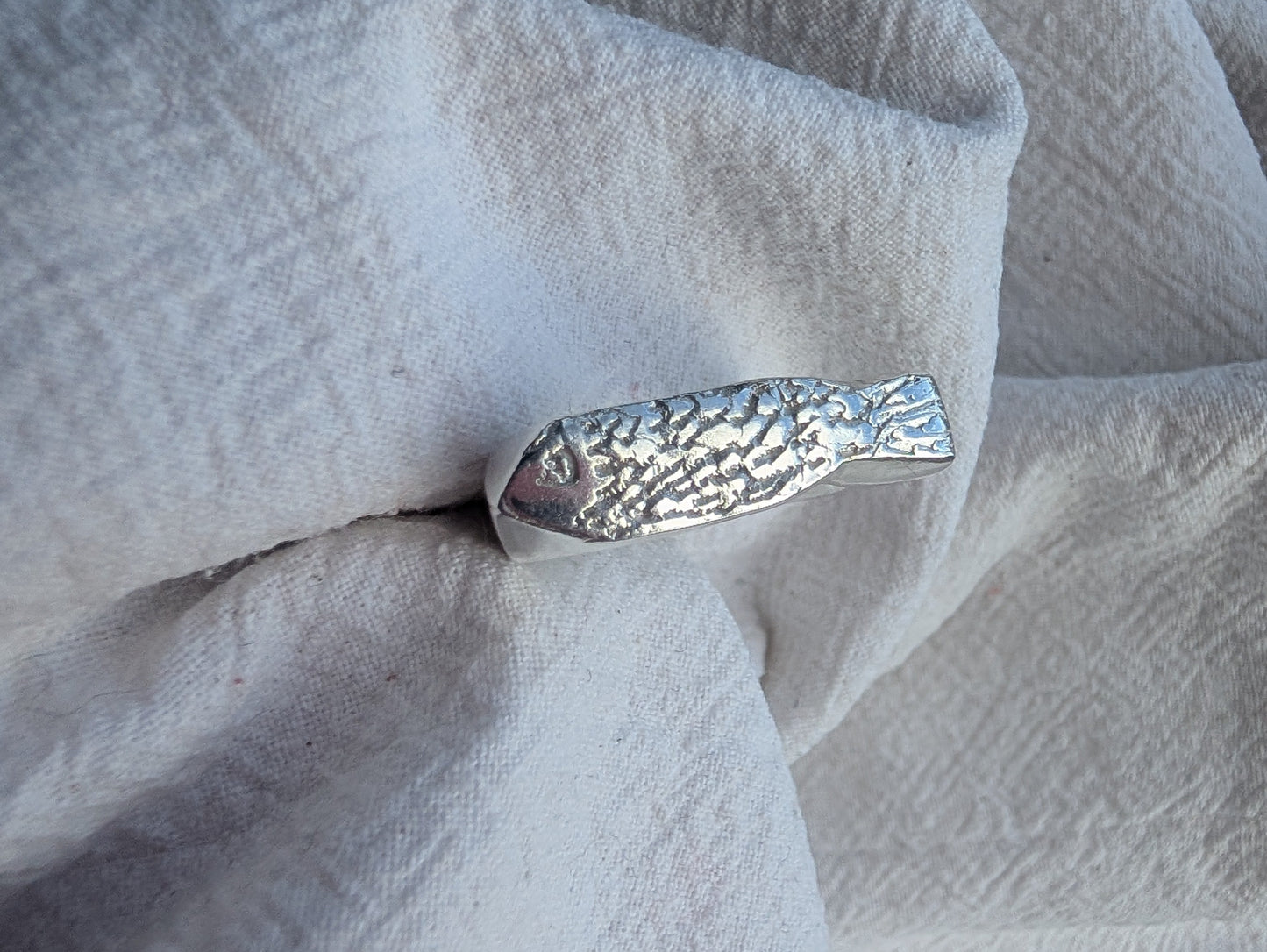 Fish ring 6