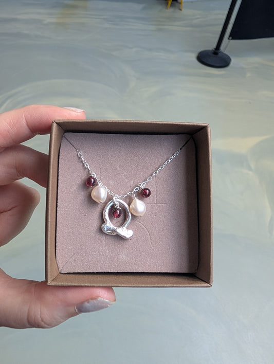 Molten garnet and pearl necklace - sterling silver