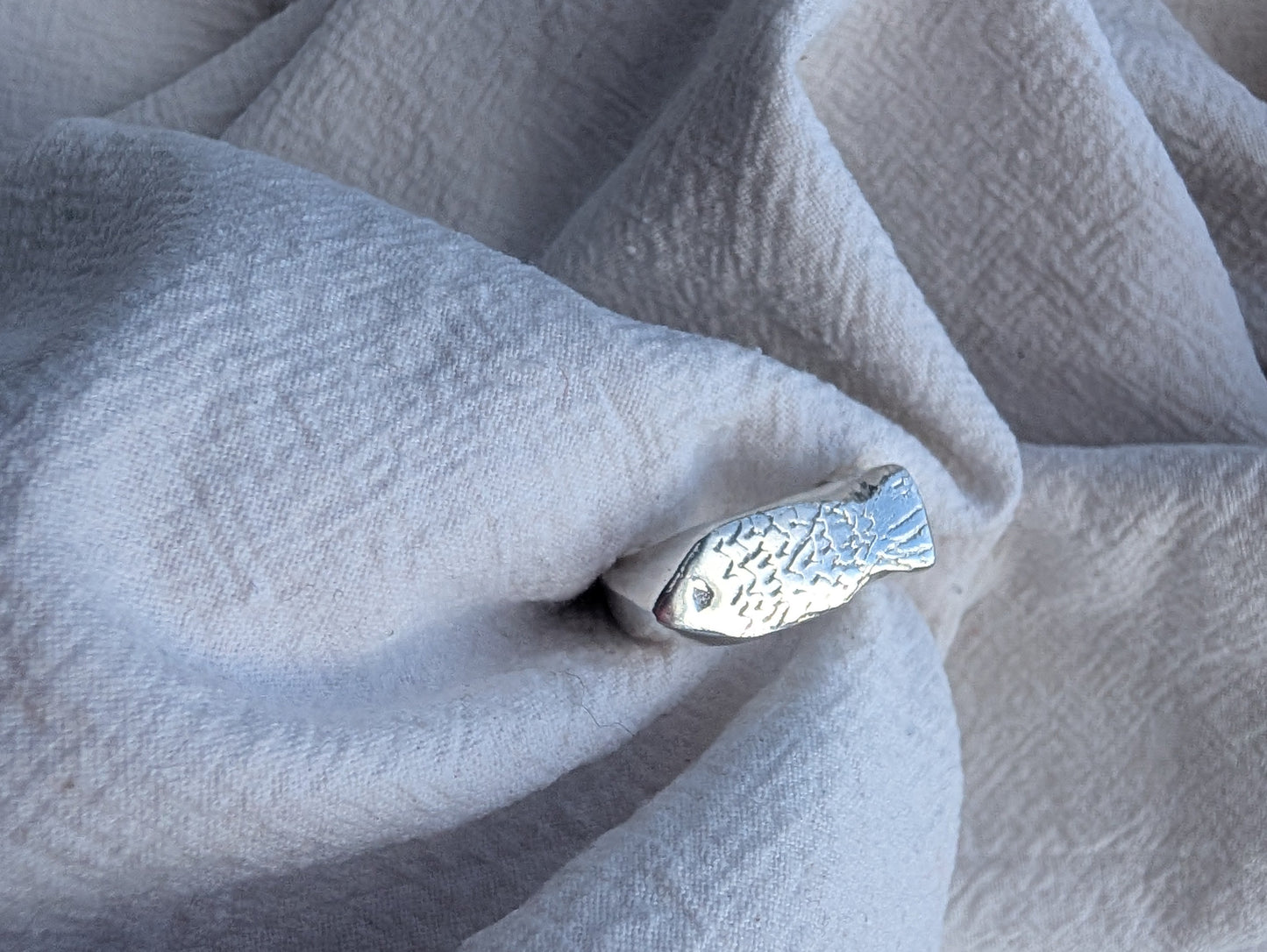 Fish ring 4