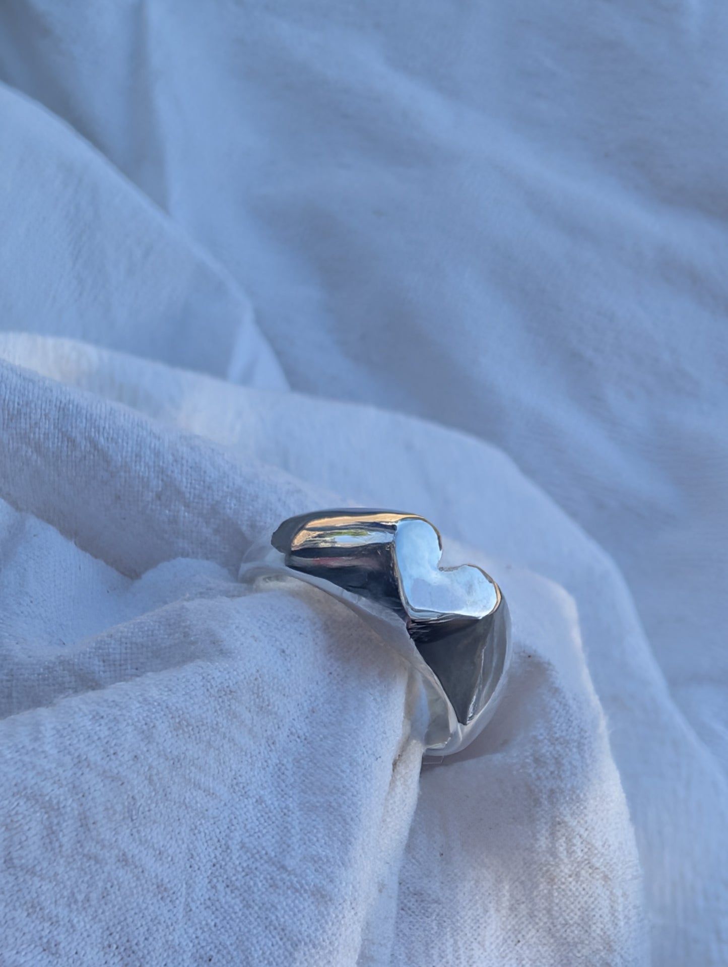 Heart shaped signet