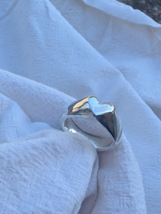 Heart shaped signet