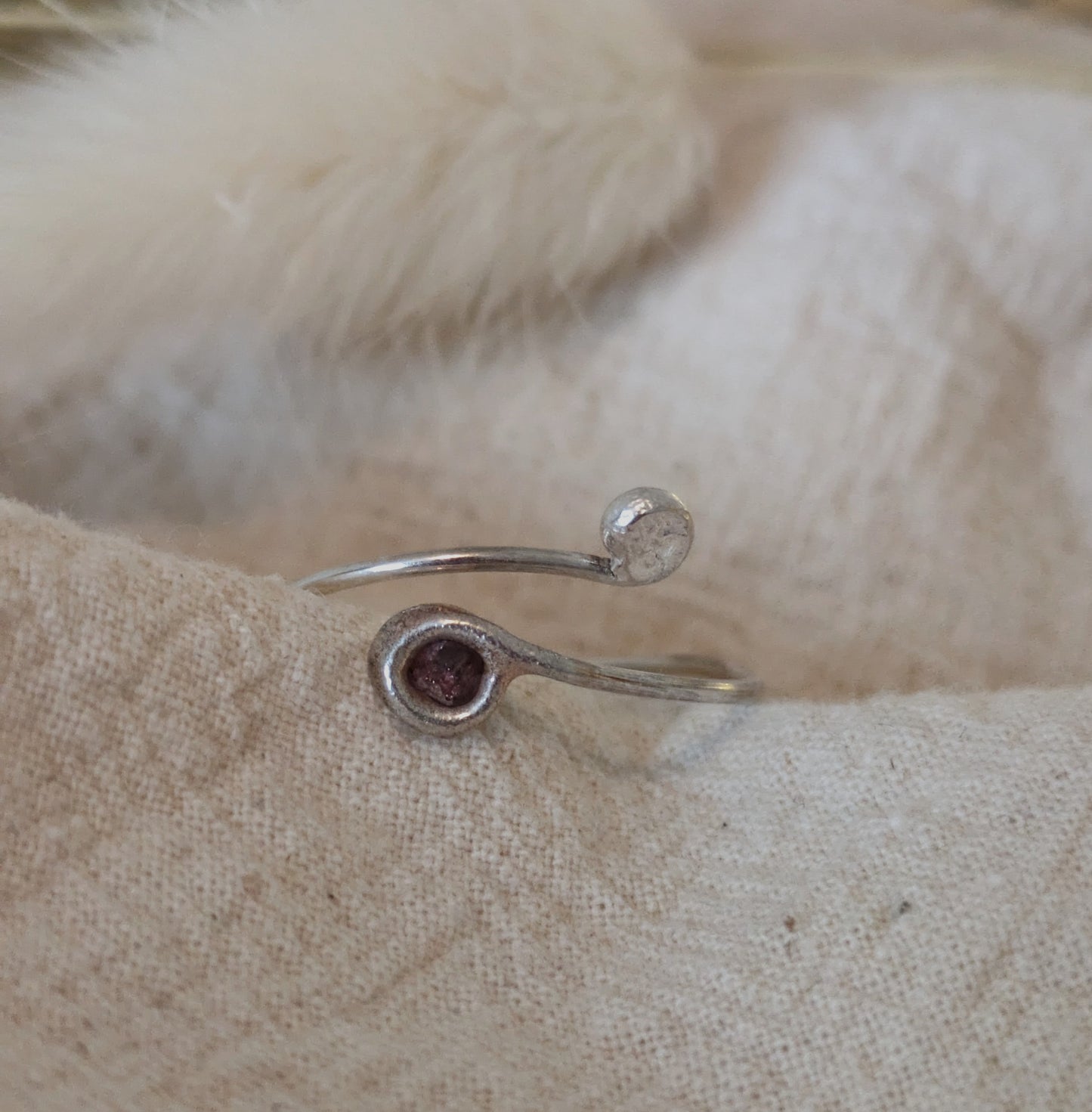 Raw Garnet Dainty Ceridwen Ring - Silver